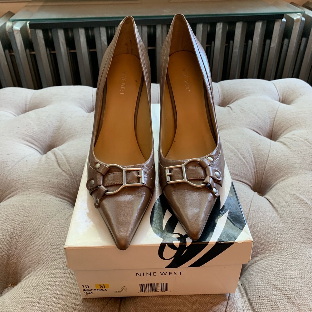Never worn Nine West Buttermilk heels